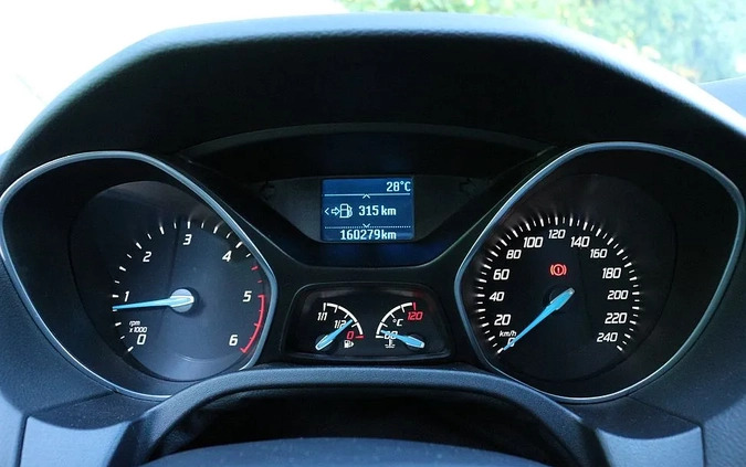 Ford Focus cena 33900 przebieg: 160000, rok produkcji 2014 z Nowa Dęba małe 379